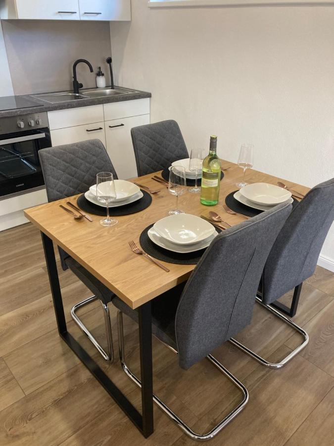 Moderne Ferienwohnung Mit Balkon Herxheim Ngoại thất bức ảnh