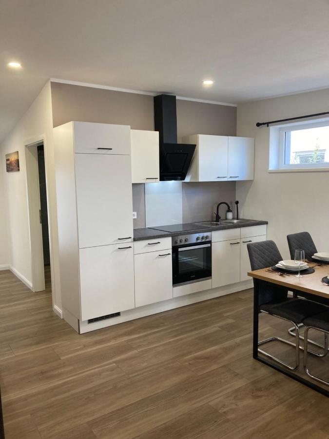 Moderne Ferienwohnung Mit Balkon Herxheim Ngoại thất bức ảnh