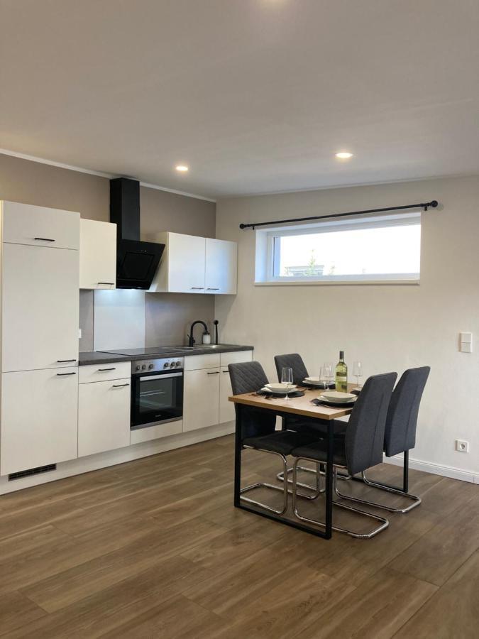 Moderne Ferienwohnung Mit Balkon Herxheim Ngoại thất bức ảnh